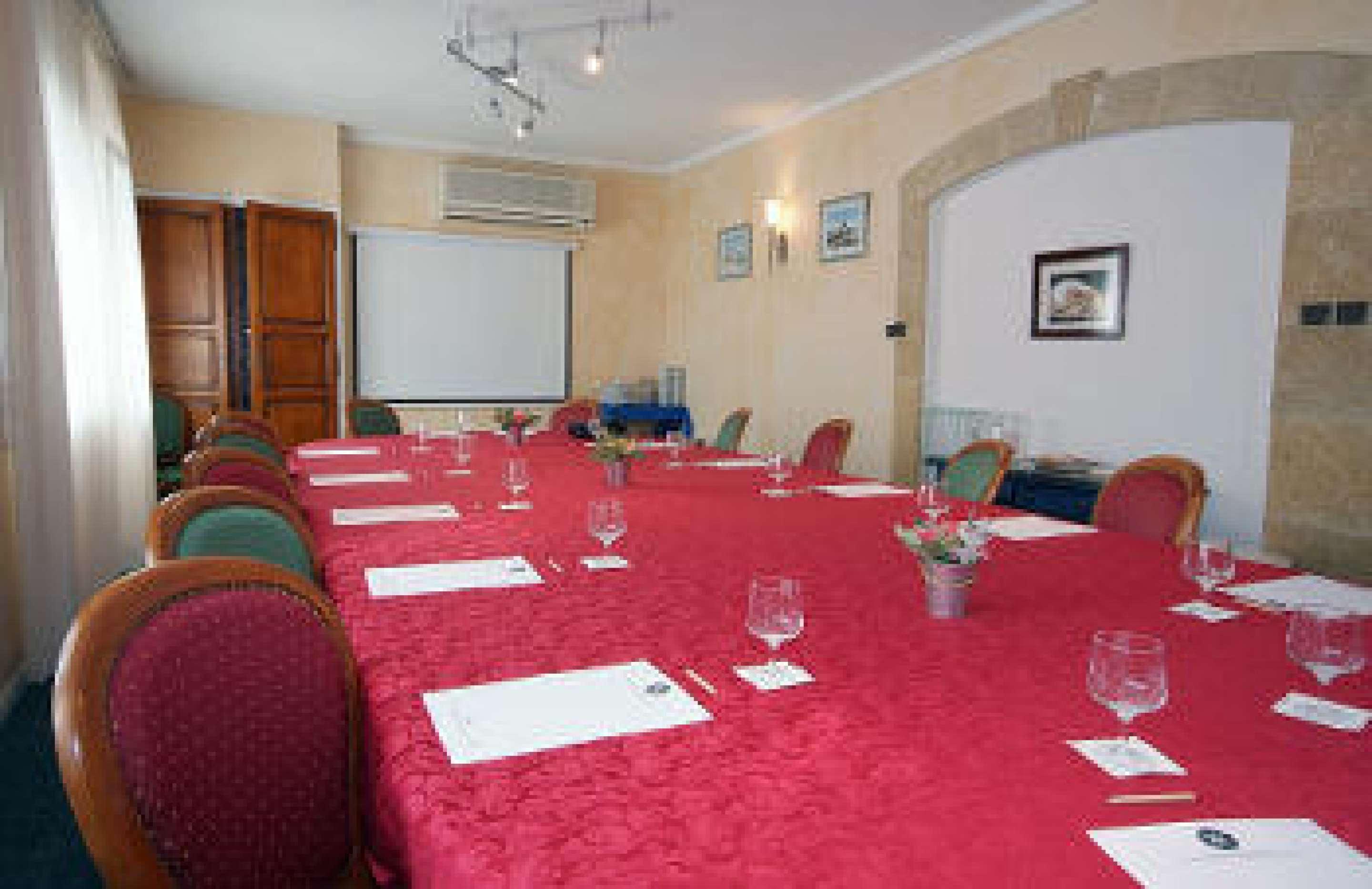 Cit'Hotel Le Mirage Istres Exterior foto