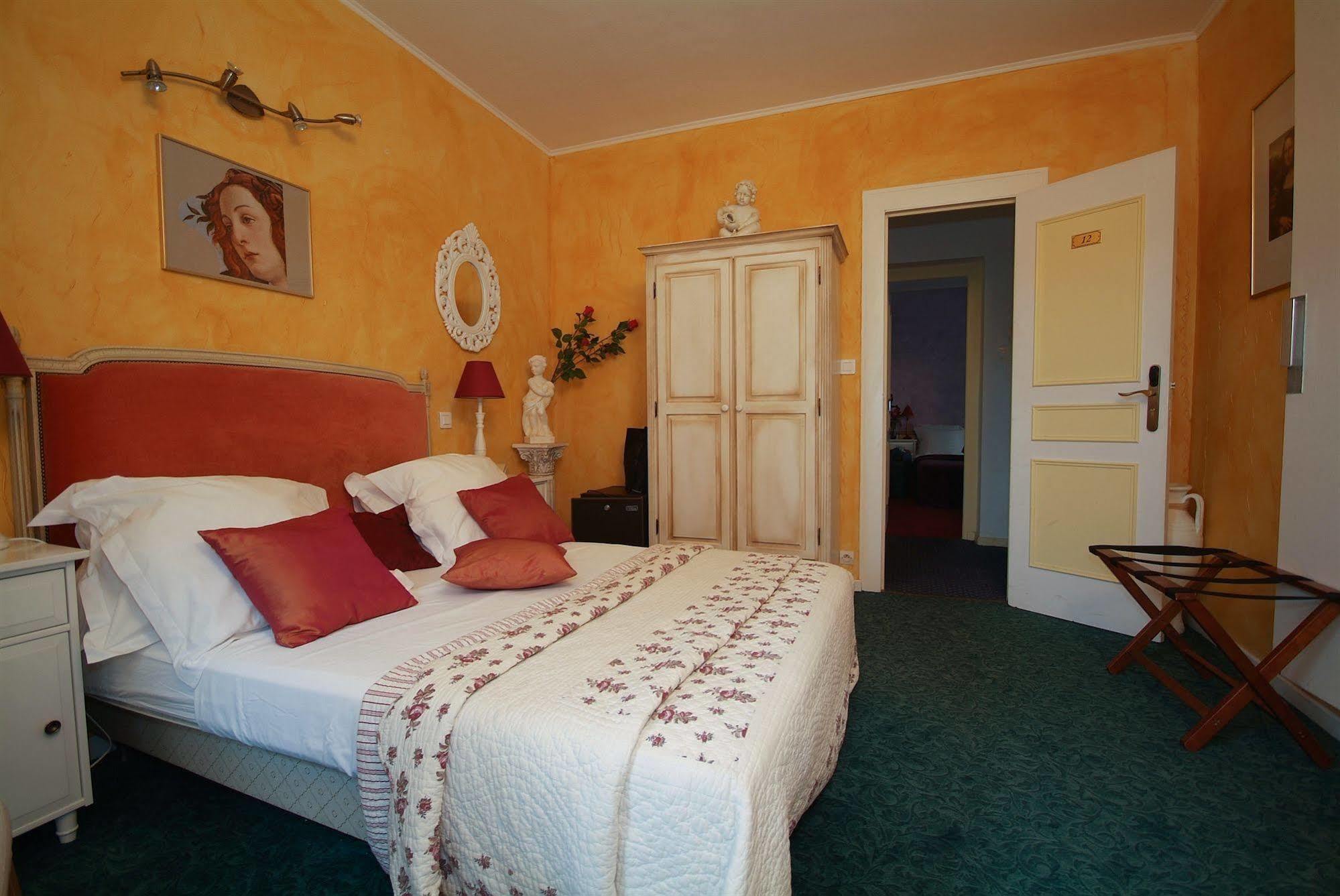 Cit'Hotel Le Mirage Istres Exterior foto